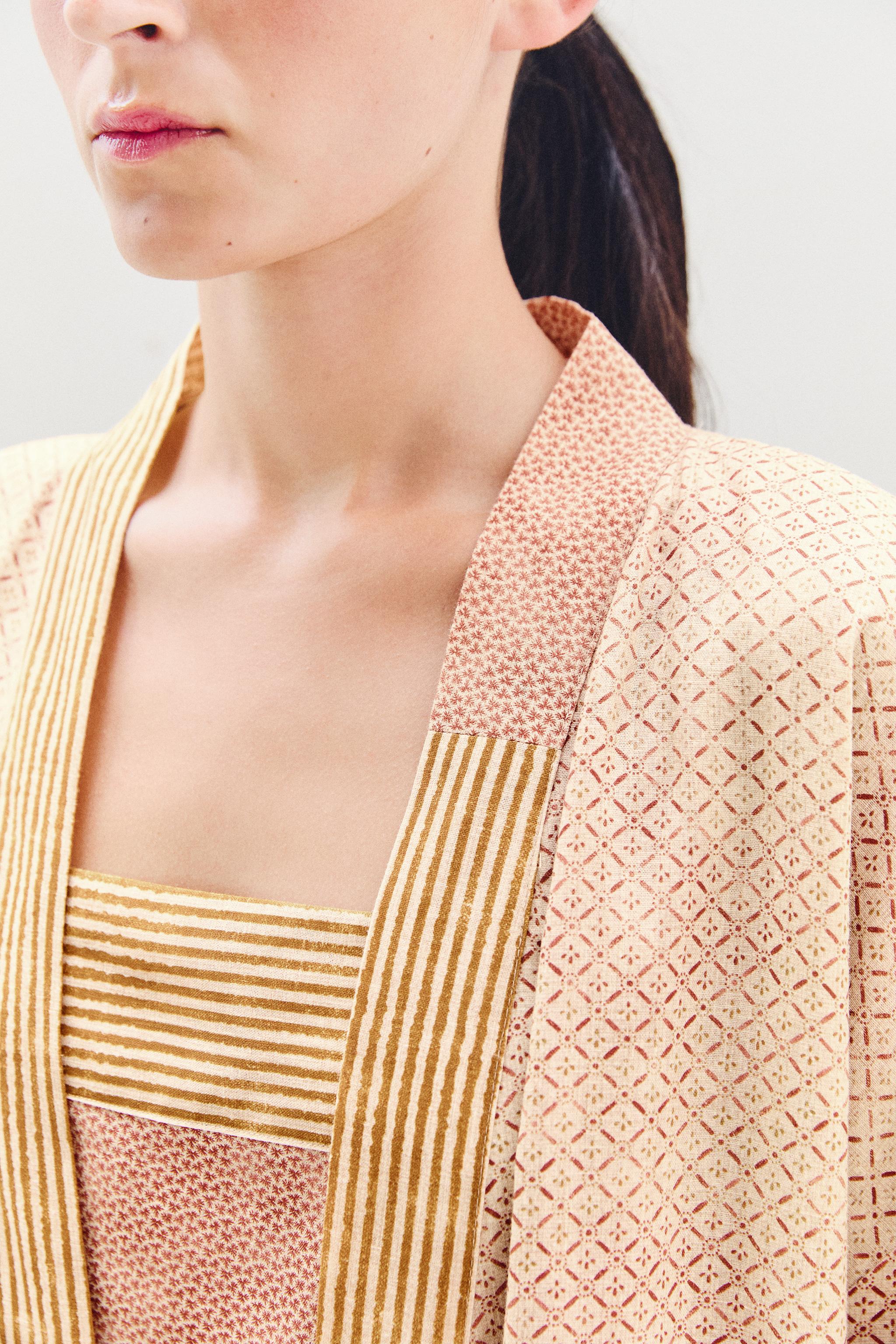 MIXED-PRINT ROBE | KATHARINE POLE